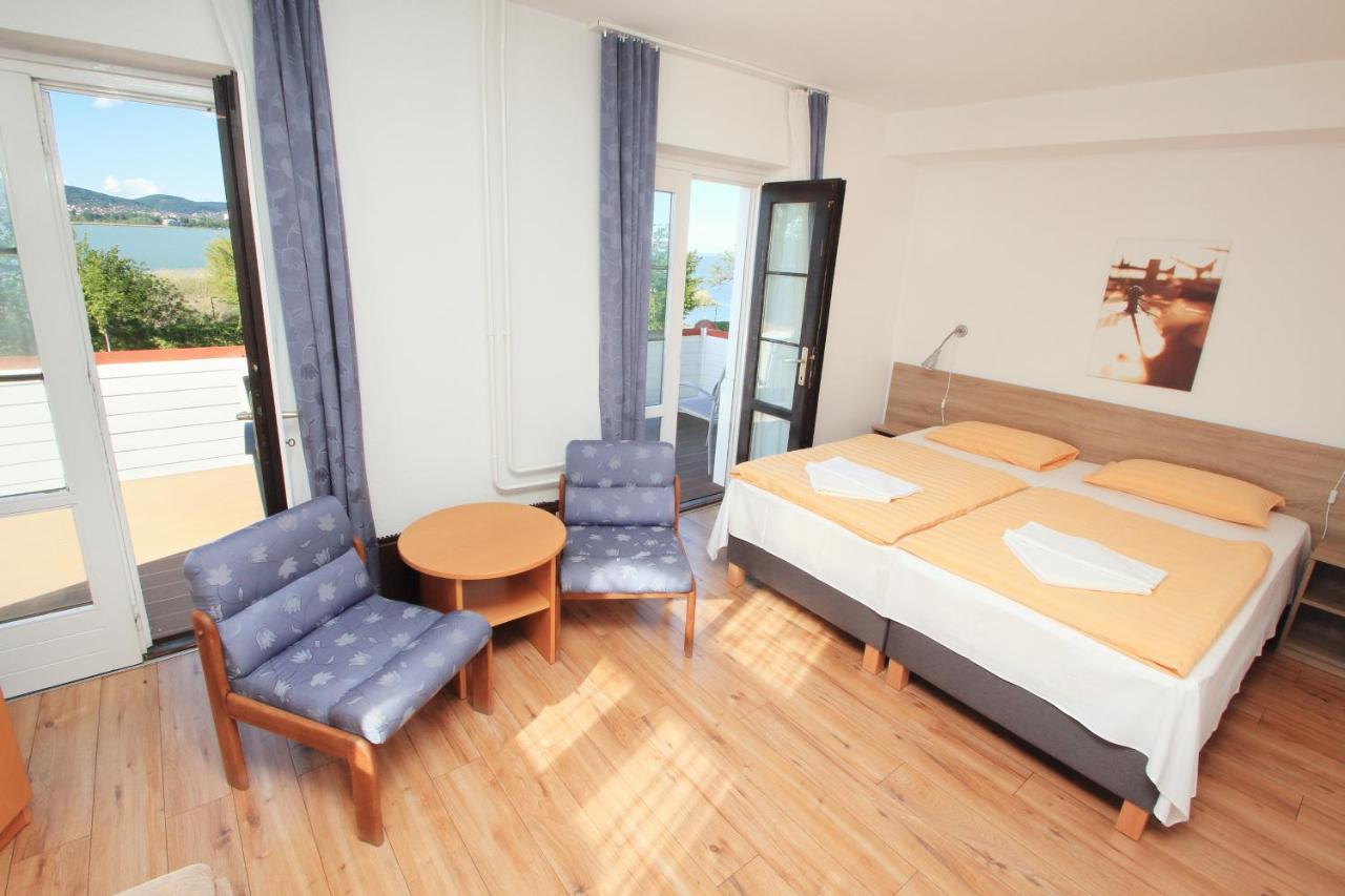 Aquilo Hotel Panorama Тихани Екстериор снимка